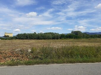 Pozemky Žilina- Bánová 7.000 m2 + 4.000m2 - 4