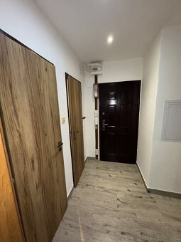 Na predaj  3-izbový byt po rekonštrukcii v atraktívnej lokal - 4