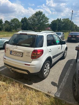 Suzuki SX4 - 4