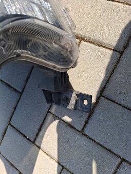 Svetlo ľavé Ford Ranger obyčajne - 4