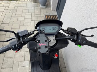 Niu n sport black elektricky skuter - 4