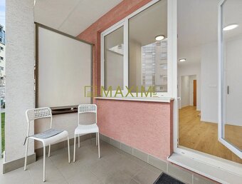 Ponúkame na predaj 2- izbový byt na Kresánkovej ulici - 4