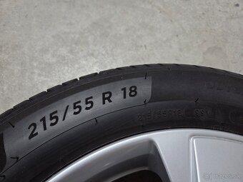 VOLVO "18", letné Michelin - 4