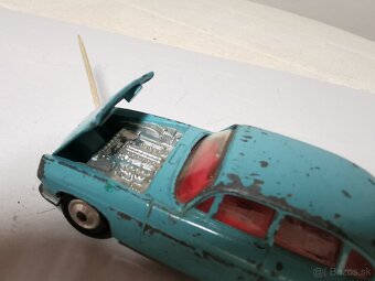 Corgi toys Jaguar Mark X - 4