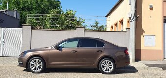 Škoda Octávia 1,6 TDI 115k Style / r.v.2020 / - 4