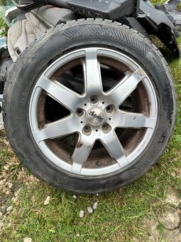 Predám rádio Displej Budíky Spinacka Kufor Sklo HONDA CIVIC - 4