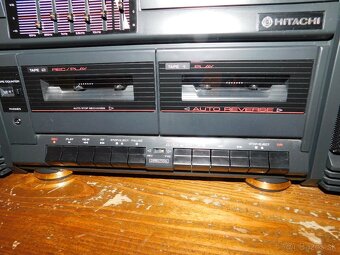 Hitachi - 4