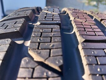 215/50 r17 zimne pneumatiky - 4