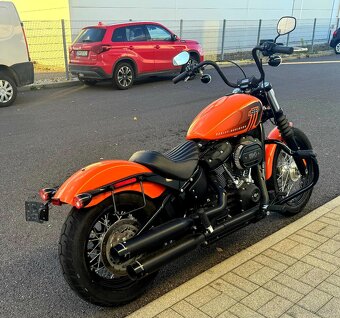 Harley Davidson Softail Street Bob - 4