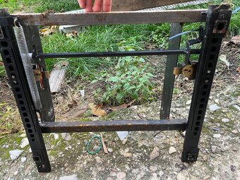 Konzola na spotovú sedačku e46 - 4