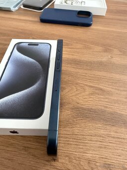 iPhone 15 Pro 256GB Blue Titanium - 4