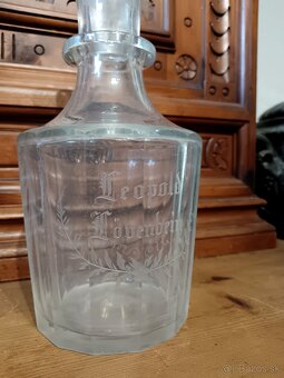 Starožitná sklenená karafa - 4