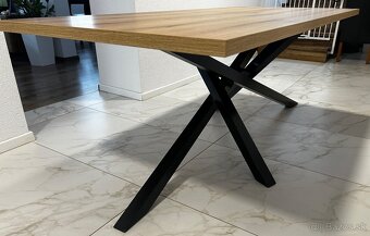 Predám jedálenský stôl - 4