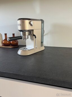 Pakovy kavovar De'Longhi Dedica Arte EC885.BG béžový - 4