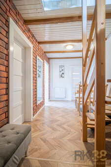 Nadštandardný 3-izbový apartmán s vlastným pozemkom - 4