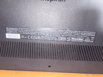 22 Dell Inspiron 15 - 4