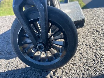 Custom freestyle kolobežka - 4