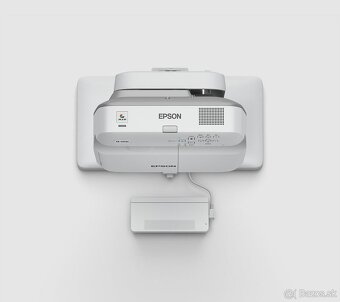 Epson EB-695wi - 4