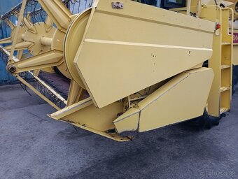 New Holland kombajn - 4