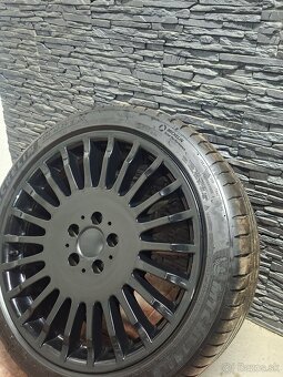 Mercedes R19 Original - 4