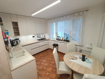 PREDÁME 4 IZBOVÝ BYT 98m², 2x wc, 2x klíma, 3D krb🏡 - 4