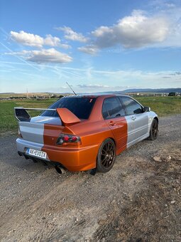 Mitsubishi Lancer Evo 8 - 4