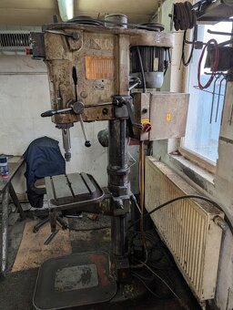 Stĺpová vŕtačka VS 32 B (PKD Dačice) + príslušenstvo - 4