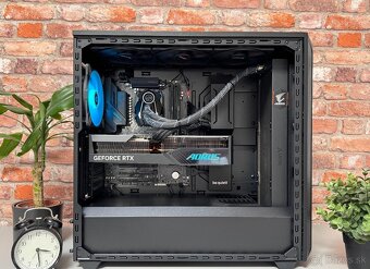 Ryzen 9 9950X3D\96GB\RTX 4070Ti\SSD\1000W Zdroj - 4
