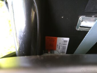 autosedačku Maxi Cosi spolu so základnou FamilyFix - 4