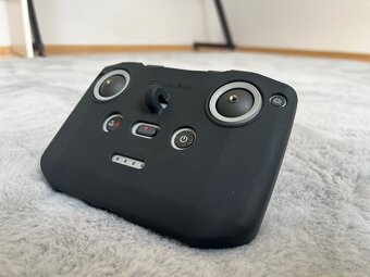 Dron DJI Mini 3 Pro - 4