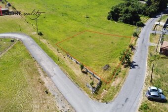 Rovinatý stavebný pozemok pri Lučenci. - 4