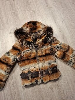 Luxusný pravý hnedý kožuch s kapucňou veľ. S - 4