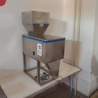 Predám súpravu miešačky a baliaceho stroja na potravinárske - 4