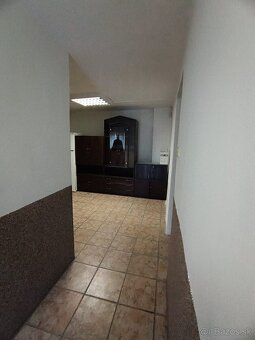 Prenájom komerčného triestoru 58m2 s parkovaním - 4