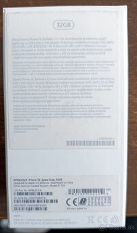 Apple iPhone SE 2016 - 4