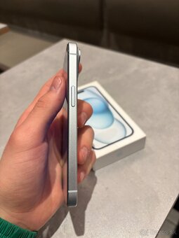 iPhone 15 - 4
