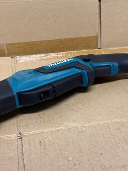 AKU chvostova píla Makita - 4