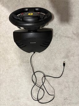 Predám volant na PS značky Thrustmaster T80 Ferrari 488 GTB - 4