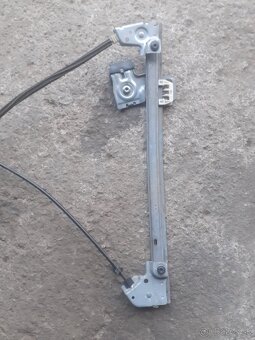 Octavia 1 stahovacka  1U1 837 402 K - 4