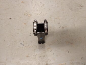 Predstavec PELLS RX67 OV Black/Blue - 120mm - 4