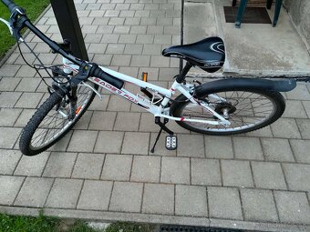Predám juniorský bicykel Leader Fox - 4