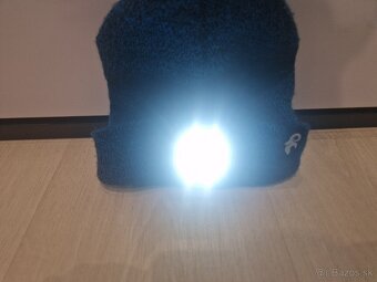 Zimna ciapka s led svetlom - 4