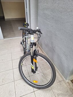 Predám horský bicykel 26kola Rock Machine sedy ako nový - 4