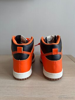 Nike Dunk High "Safty Orange" GS - 4