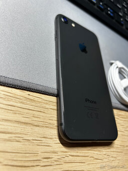 Apple iPhone 8 top stav - 4