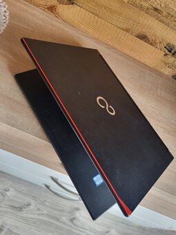 Fujitsu E546 i5 4x2.5Ghz,8GBDDR4,250GBSSD,webka,BT - 4