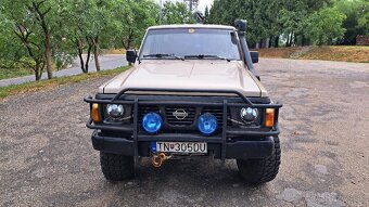 Nissan Patrol Y60 - 4