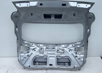 Kia ceed II kombi 2012- 5. Piate kufrové dvere kufor - 4