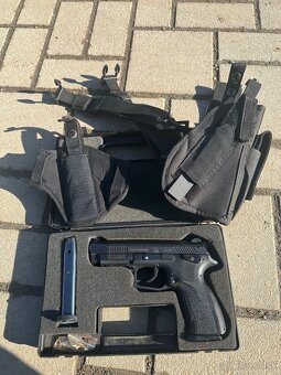 Pištoľ GP K100 - 4