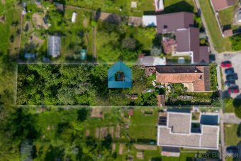 DOREAL / NA PREDAJ STARŠÍ RD S POZEMKOM 1268 M2, SENICA - 4